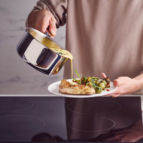 Maestro 1.7 Qt. Saucepan with Lid