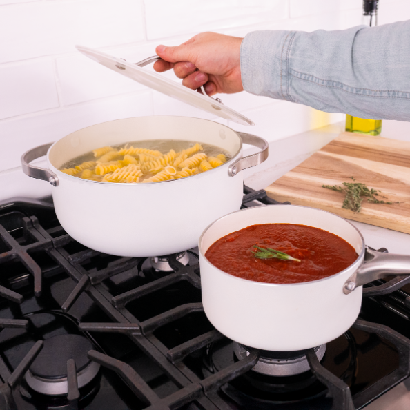 Mobi 8-Piece Ceramic Cookware Set | Cannoli Cream